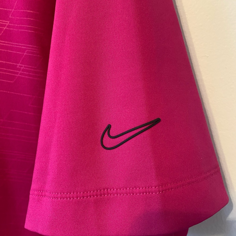 Nike Golf Tour Performance Men’s Magenta Shirt - size Large